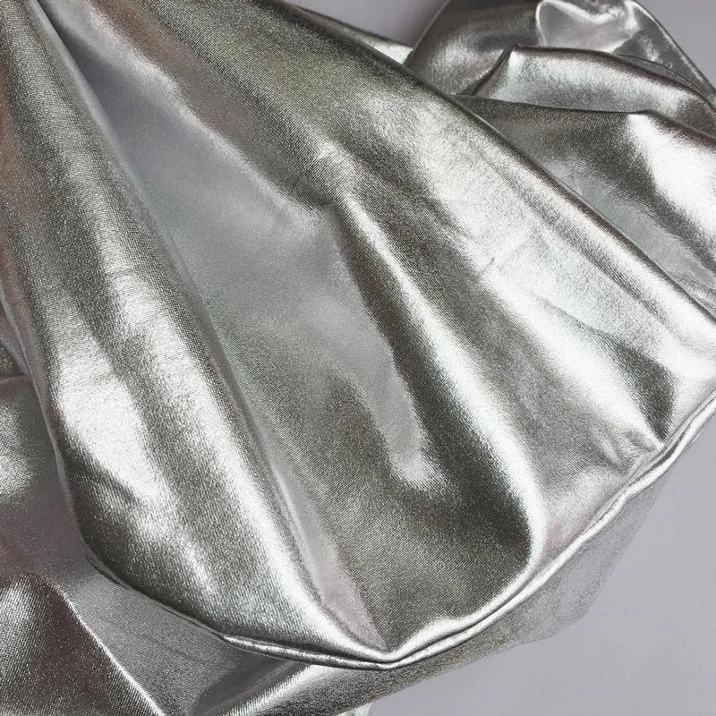 Housse de Chaise de Mariage Argent Métallique Housse De Chaise De Mariage Argent Métallique -Housse Moderne Magasin housse chaise mariage housse moderne 5