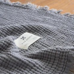 Plaid Canapé Gaze De Coton Gris Clair 4 Plaid Canapé Gaze De Coton Gris Clair -Housse Moderne Magasin plaid gris clair pour canape housse moderne 1